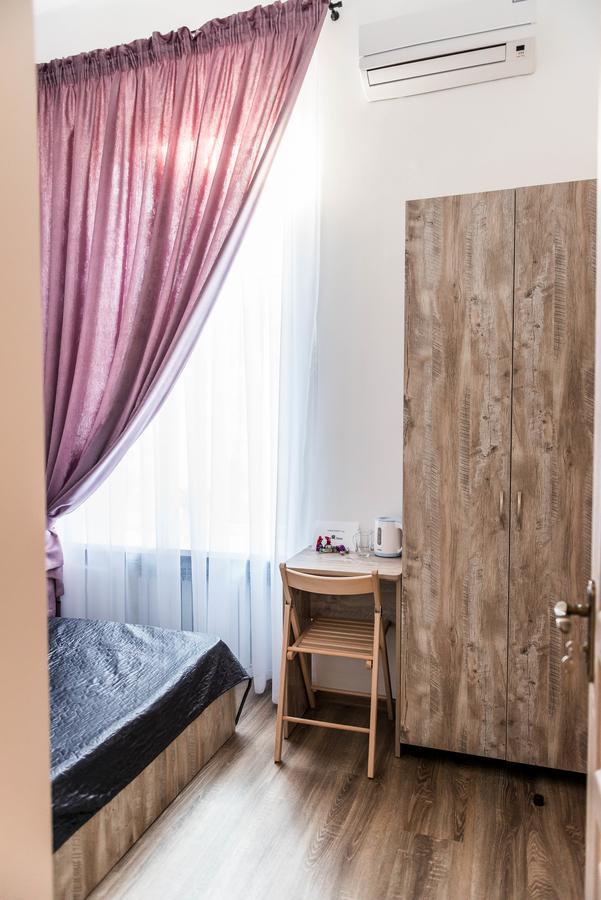 Mini Hotel Freedom Mercurius 리비프 외부 사진