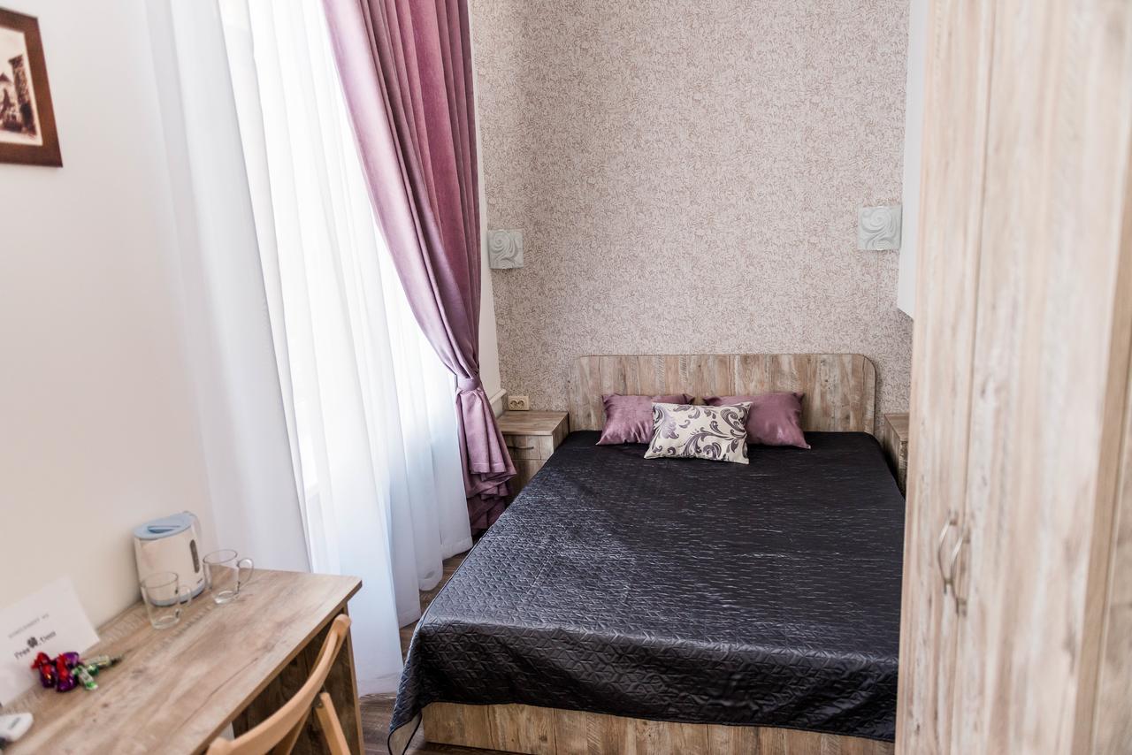 Mini Hotel Freedom Mercurius 리비프 외부 사진