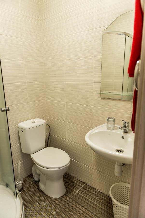 Mini Hotel Freedom Mercurius 리비프 외부 사진