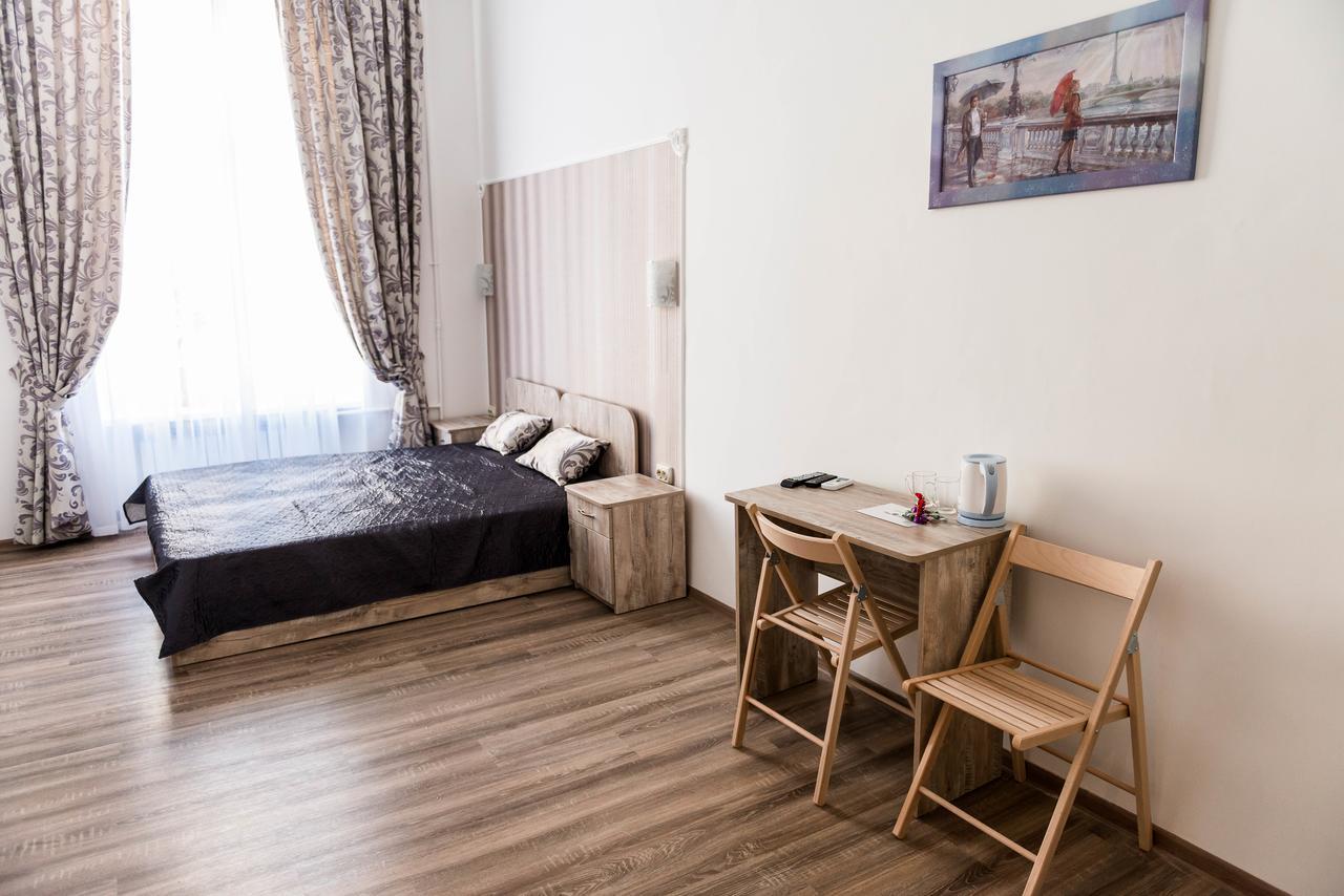 Mini Hotel Freedom Mercurius 리비프 외부 사진