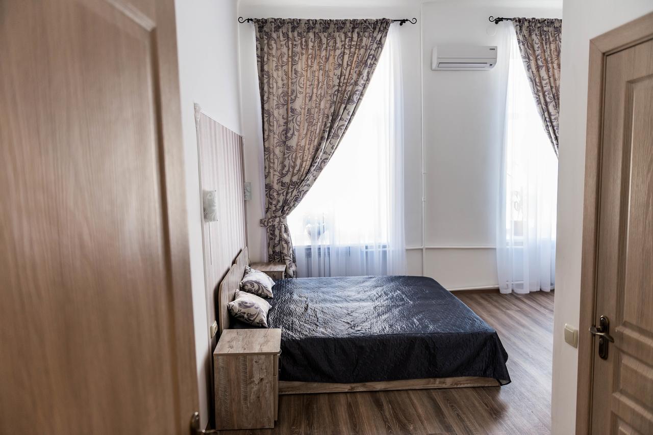 Mini Hotel Freedom Mercurius 리비프 외부 사진