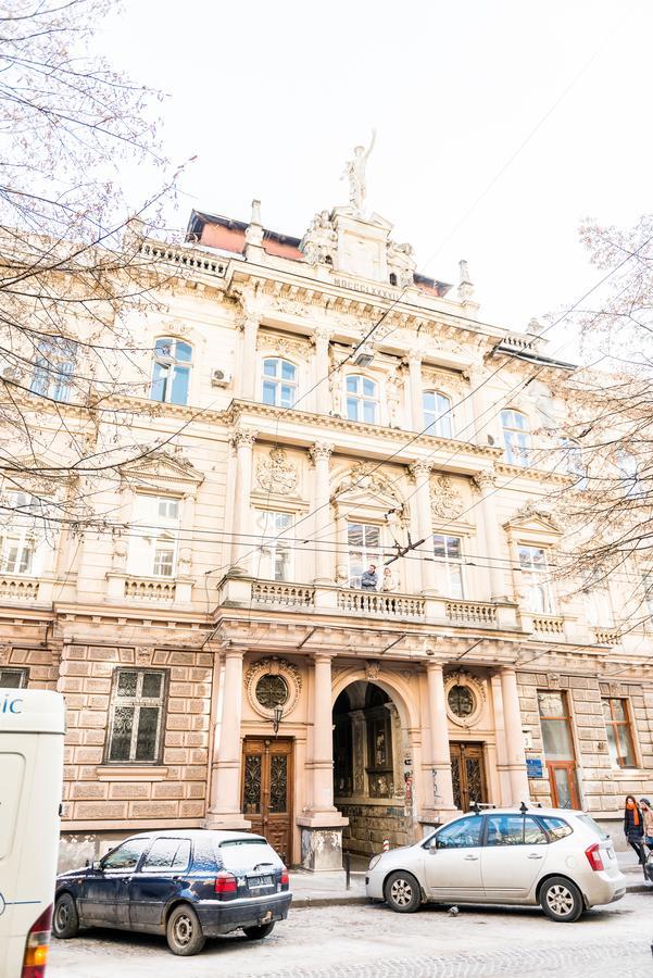 Mini Hotel Freedom Mercurius 리비프 외부 사진